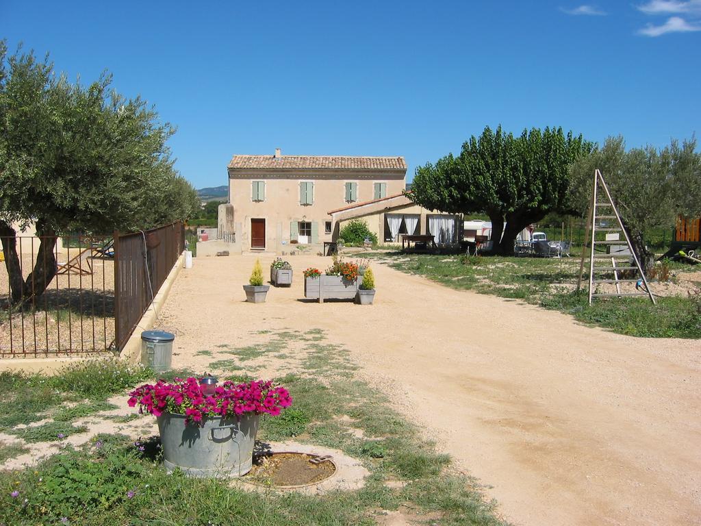 La Grange De Campaulise - à La Ferme - Hébergements - Mont Ventoux Séjour à la ferme